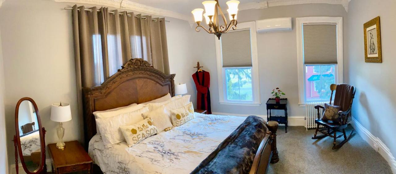 Ovid Tillinghast Manor Bed & Brunch المظهر الخارجي الصورة